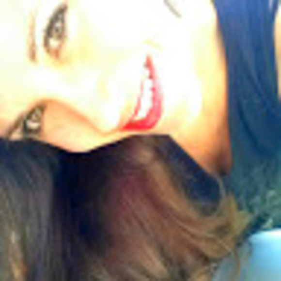 Meet your Posher, Kelly - Picture 1 of 1